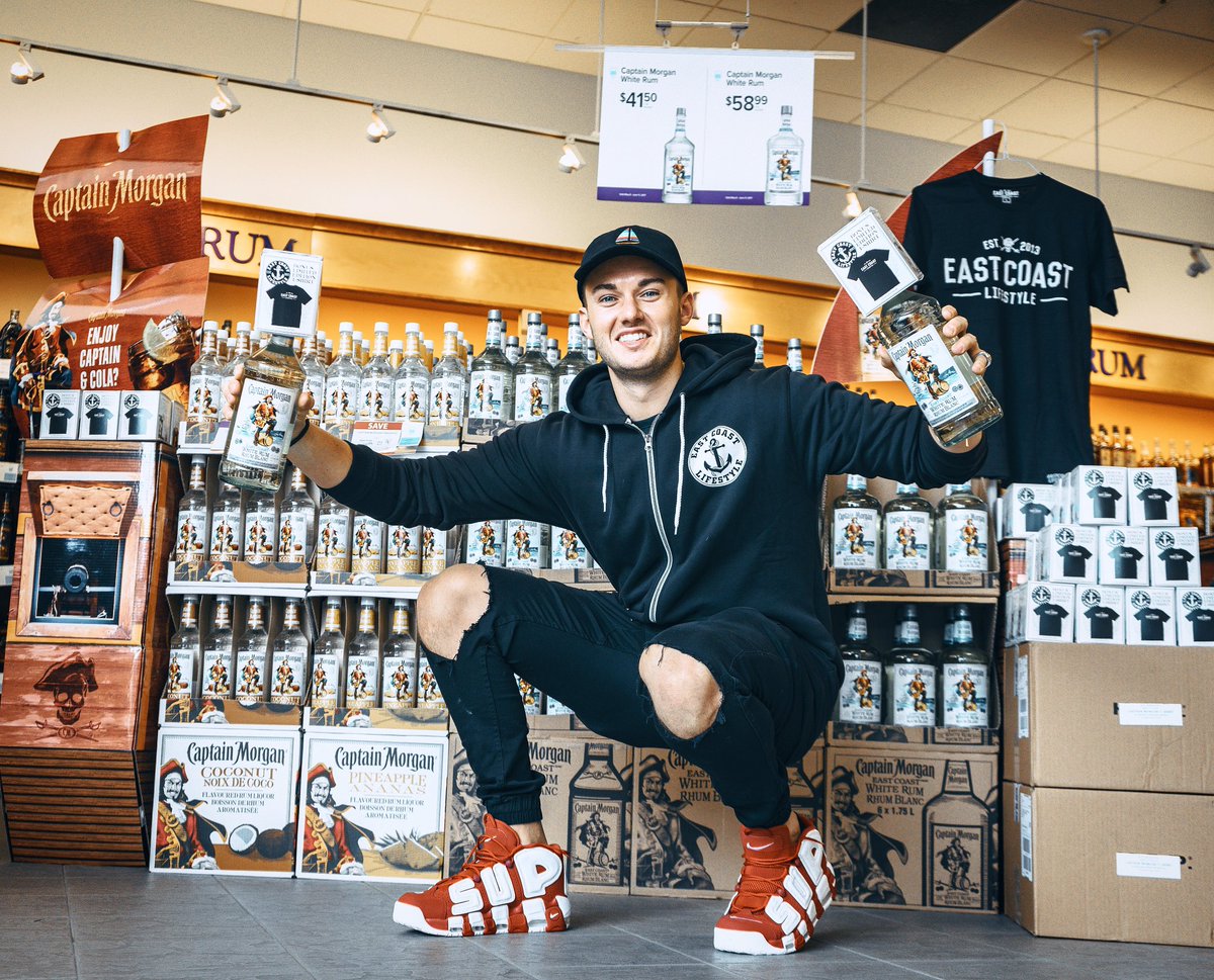 AlexMacleanECL's tweet photo. RETWEET or REPLY back to this to win one of these!! 

Captain Morgan x ECL 3rd Year Collab Tee Now In All Atlantic Canada Liquour Stores! 🥃🍾 https://t.co/TbiwvASme9