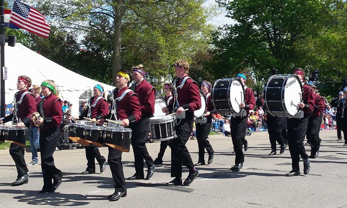 TheOutlook_PCM's tweet photo. Photos from Tulip Time 2017; photo courtesy of @adwallace2 https://t.co/sxeBj28rOt