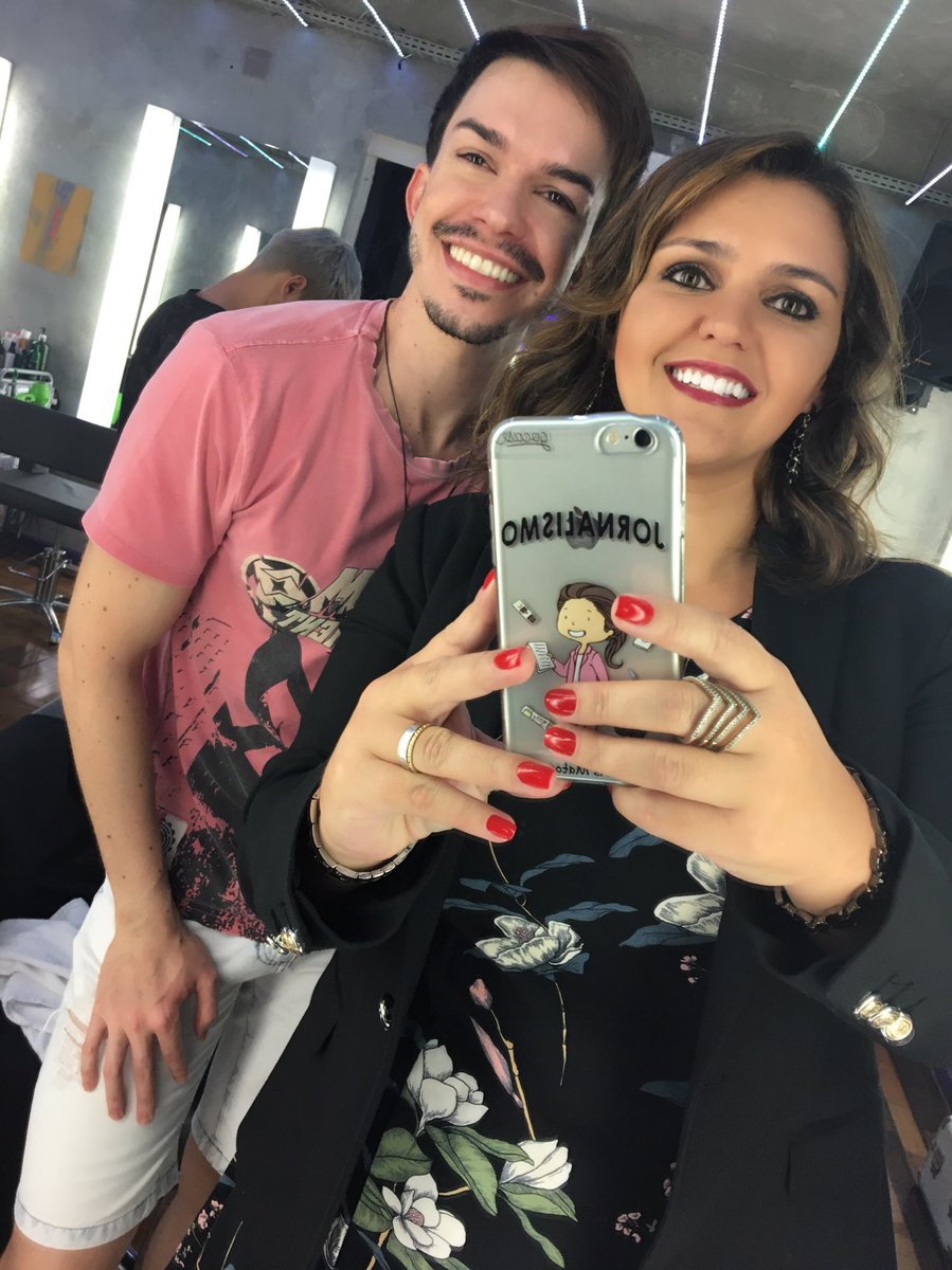 Resultado de imagem para Christiane Matos, jornalista da TVE RS