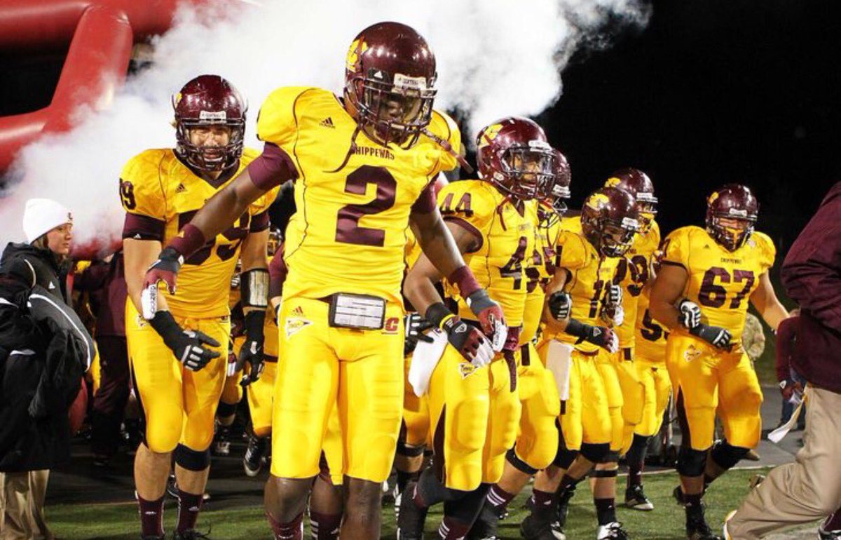 JakeenH6's tweet photo. Blessed to receive My First Offer from Central Michigan #chippewas⚪️🔶 https://t.co/WDBrAzFZRM
