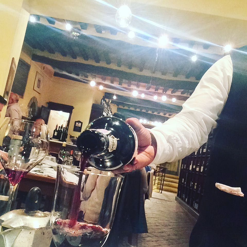 winemakeracadem's tweet photo. Service Is important!
#brunello di montalcino! Gray #wine with #meat perfect pairs! Only 0,6 btl from 1 #vine 
#am… https://t.co/Pcs7s0XjbB https://t.co/p4bCDf4vG1