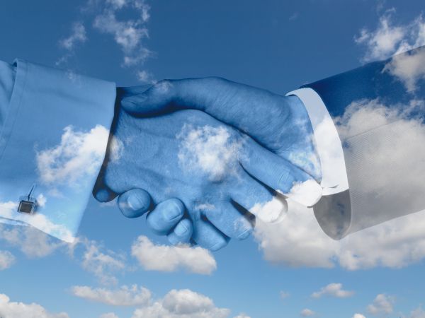 #channelweb AT&T sluit mega-cloudcontract met Oracle: Oracle en AT&T hebben een overeenkomst gesloten waarbij het… dlvr.it/P6TZCV