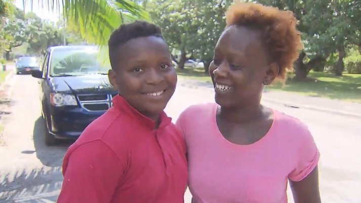 Single mother receives new furniture from El Dorado bit.ly/2qVcvlO https://t.co/3UnsalVqzp