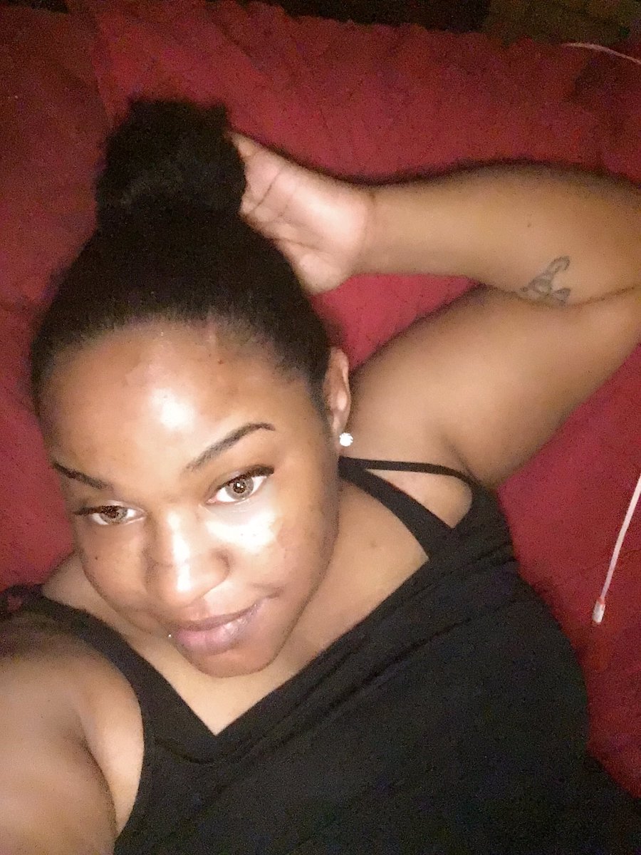 CancerMo69's tweet image. Gn twitter ppl have to work in the A.M. 😘😘😘😘