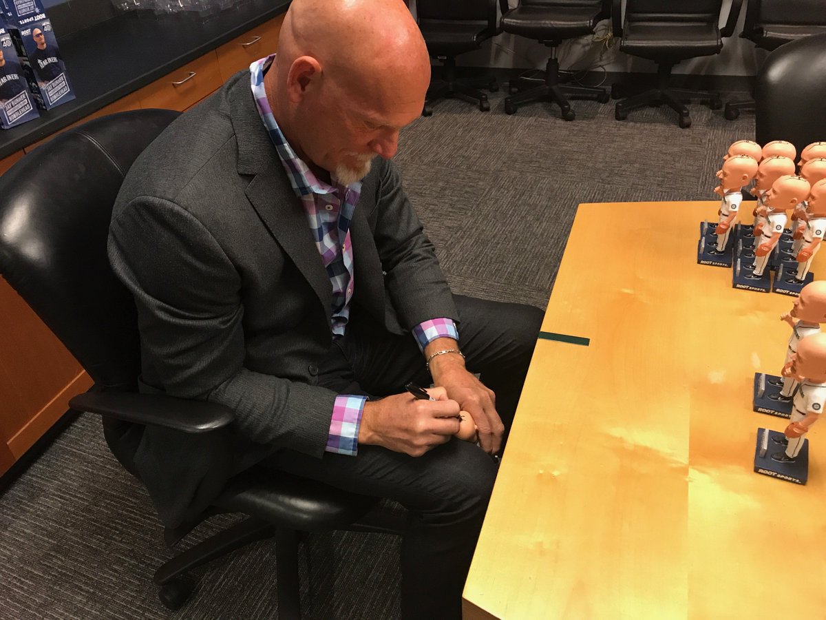 Mariners's tweet photo. Your Jay Buhner Bobblehead may not be bald after all.
The Bone signed 19 we'll mix into the 20,000 on 5/20. https://t.co/DExQCSJHAq https://t.co/qXcbOo6BSR