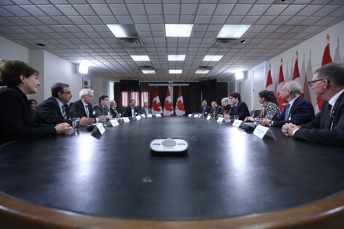 Justin Trudeau tweet media