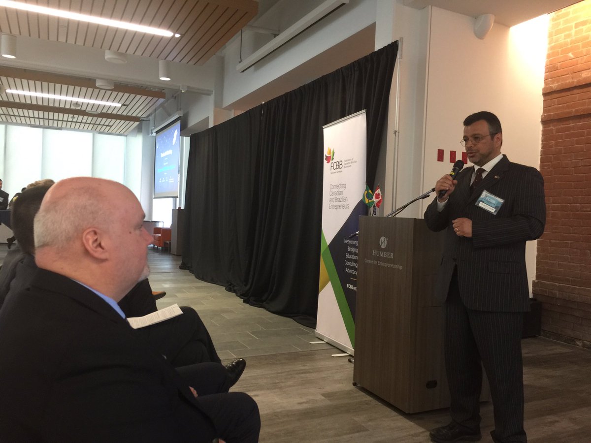 cullin's tweet photo. #FCBBNetworkingEvent is off to a great start @humbercollege CfE tonight // @Alvina_Cassiani @HumberBusiness @HumberGlobal @youssefbrazil https://t.co/YIbfNtjGno