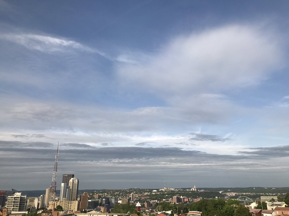 bigbenzaburgh's tweet photo. My view when I cook dinner for @Alelai 😅#Pittsburgh #lovepgh #gotpgh @GotPGH @billpeduto @ACE_Fitzgerald @goflyhelo @WeGotPGH @tkailsmith https://t.co/WrB6mbcNmV