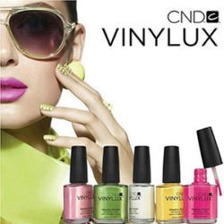 michele_atwood's tweet image. Beauty Review ~ CND Vinylux Weekly Nail Polish - micheleatwood.com/2017/05/10/bea…