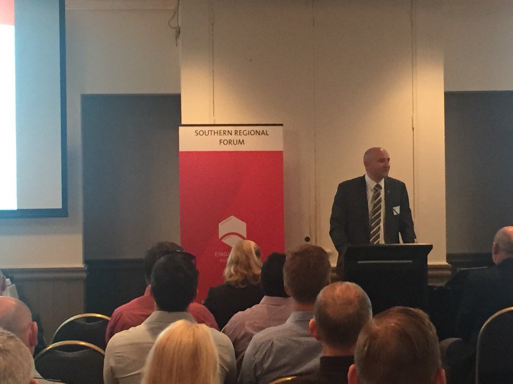 EngAustraliaQLD's tweet photo. Qld President opening the Southern Regional Forum. #EngAusSRF #infrastructure #smartcities @chris_f_n @EngAustralia https://t.co/yahxOdyOSa