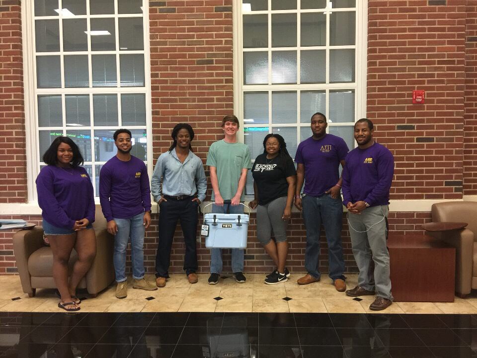 etakappa_dsp's tweet photo. Congrats to Taylor Bruce on winning the Yeti raffle! Enjoy and have a great summer! https://t.co/9DjbJMMEtZ
