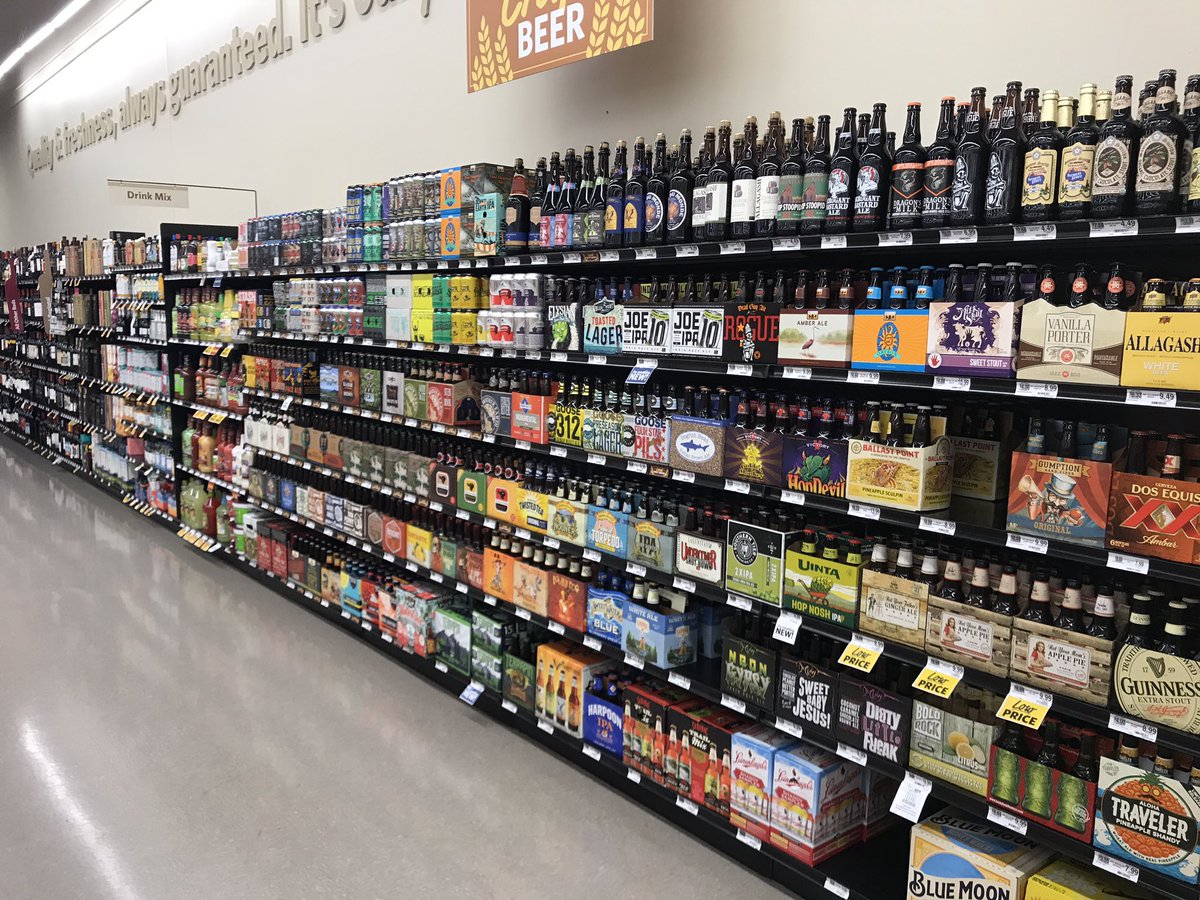 SpotterBrett's tweet photo. Hey @POTUS can you sign an executive order for no more hot beer sales? You're due to have one stick. https://t.co/Cjeds0Raiw