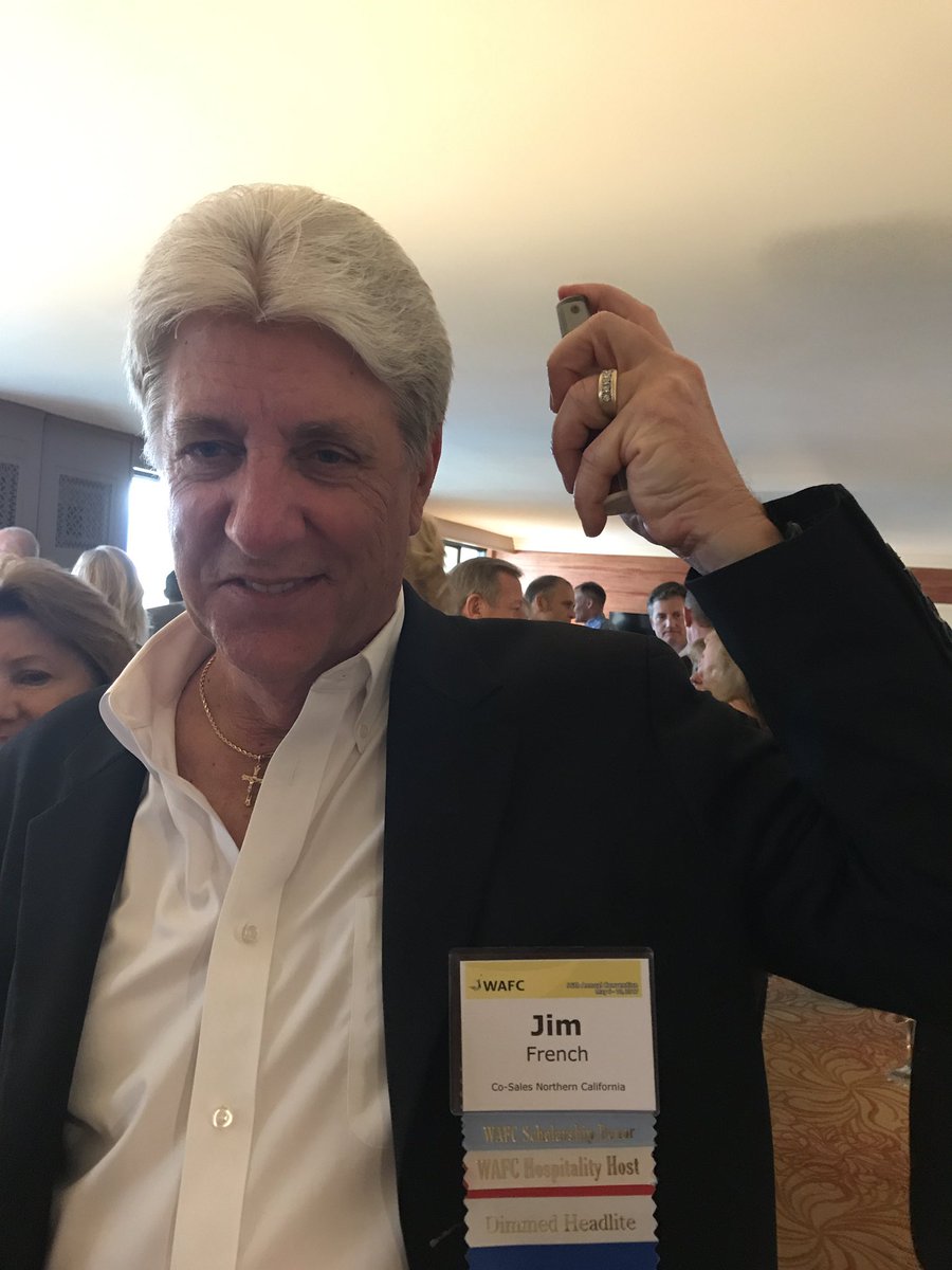 stephtrillas's tweet photo. Jim, that's not hairspray! ๐ณ#WAFC2017 #shineon @IlluminatorsOrg #doesitgettheredout https://t.co/b6RmMF53wK