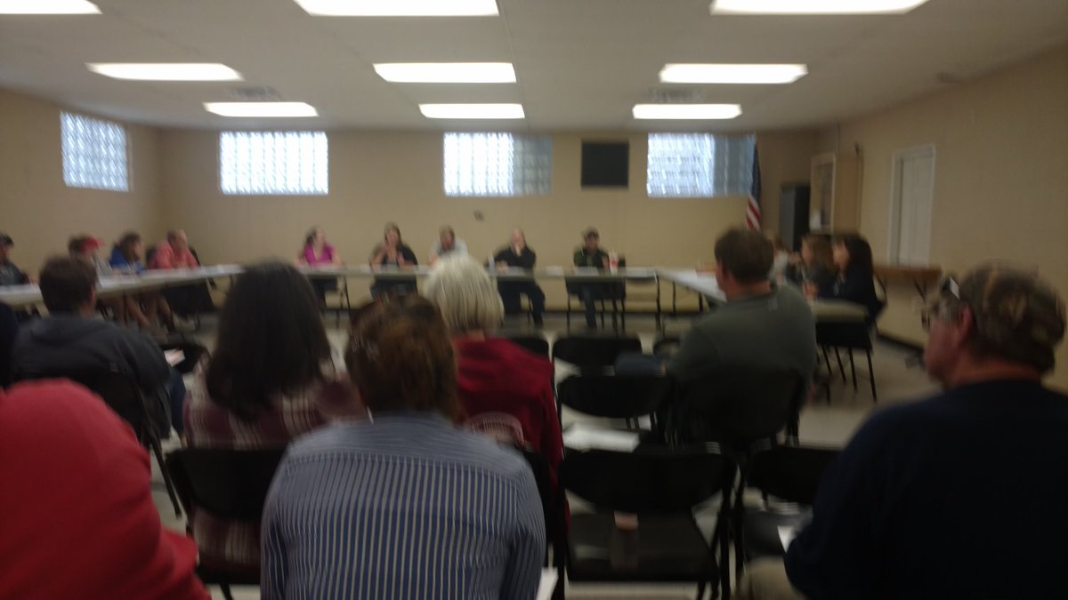 13scottglad's tweet photo. Fair board meeting!! #365kcyf https://t.co/3mp5HKbb9A