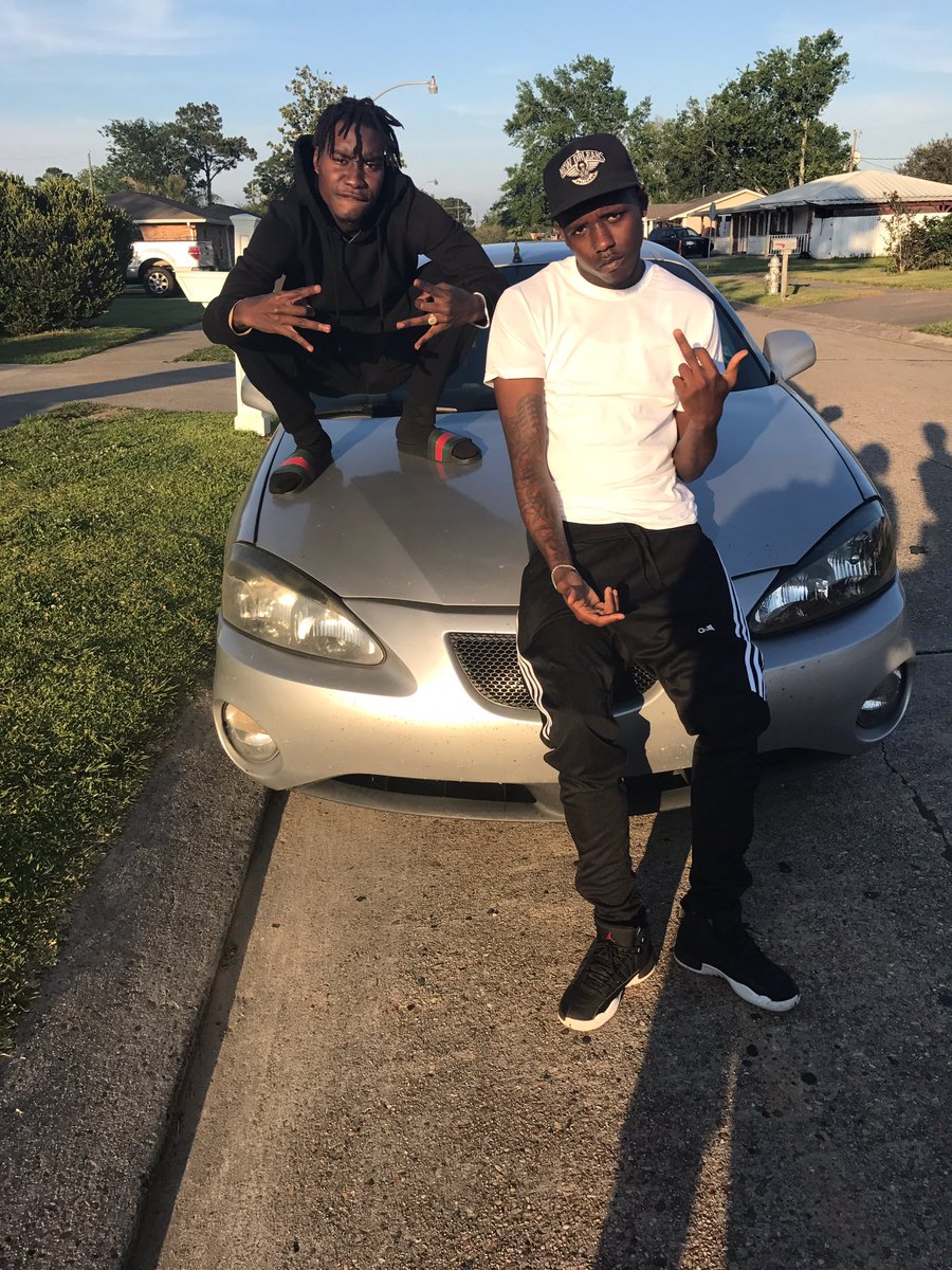 1Mallyblvck_'s tweet photo. Ina Hood everyday B ..📍 https://t.co/0EoobKdoxu