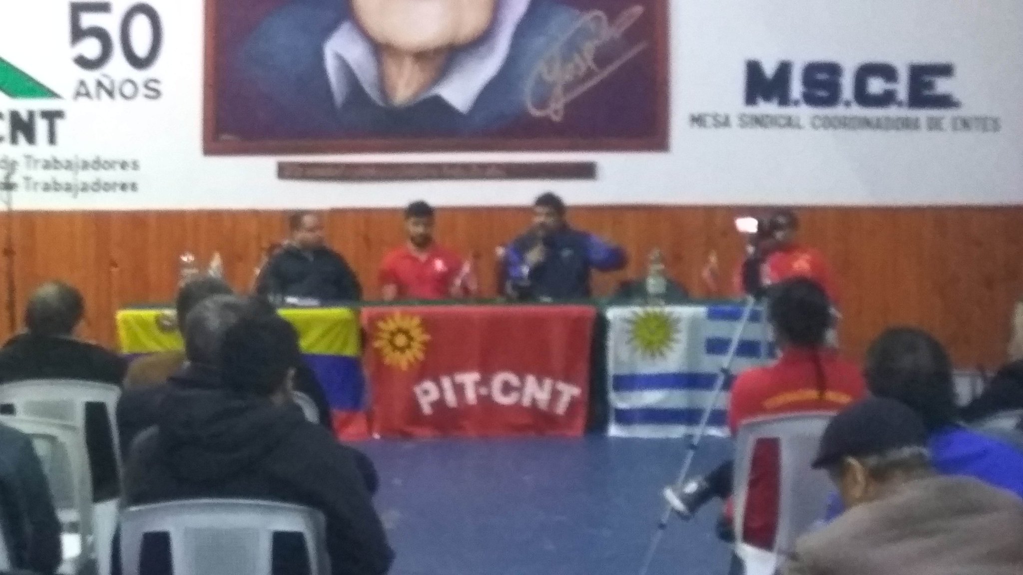 embajada-de-venezuela-en-uruguay-on-twitter-oscar-andrade-de-sind-de