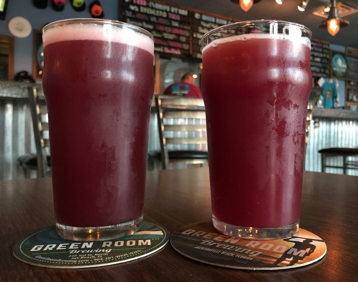 jaxbeercrew's tweet photo. Twins! Almost. On the left is a Blackberry sour and on the right is the PB&amp;J! #JaxAleTrail #Sours #VisitJax https://t.co/nAvlf6aL6T