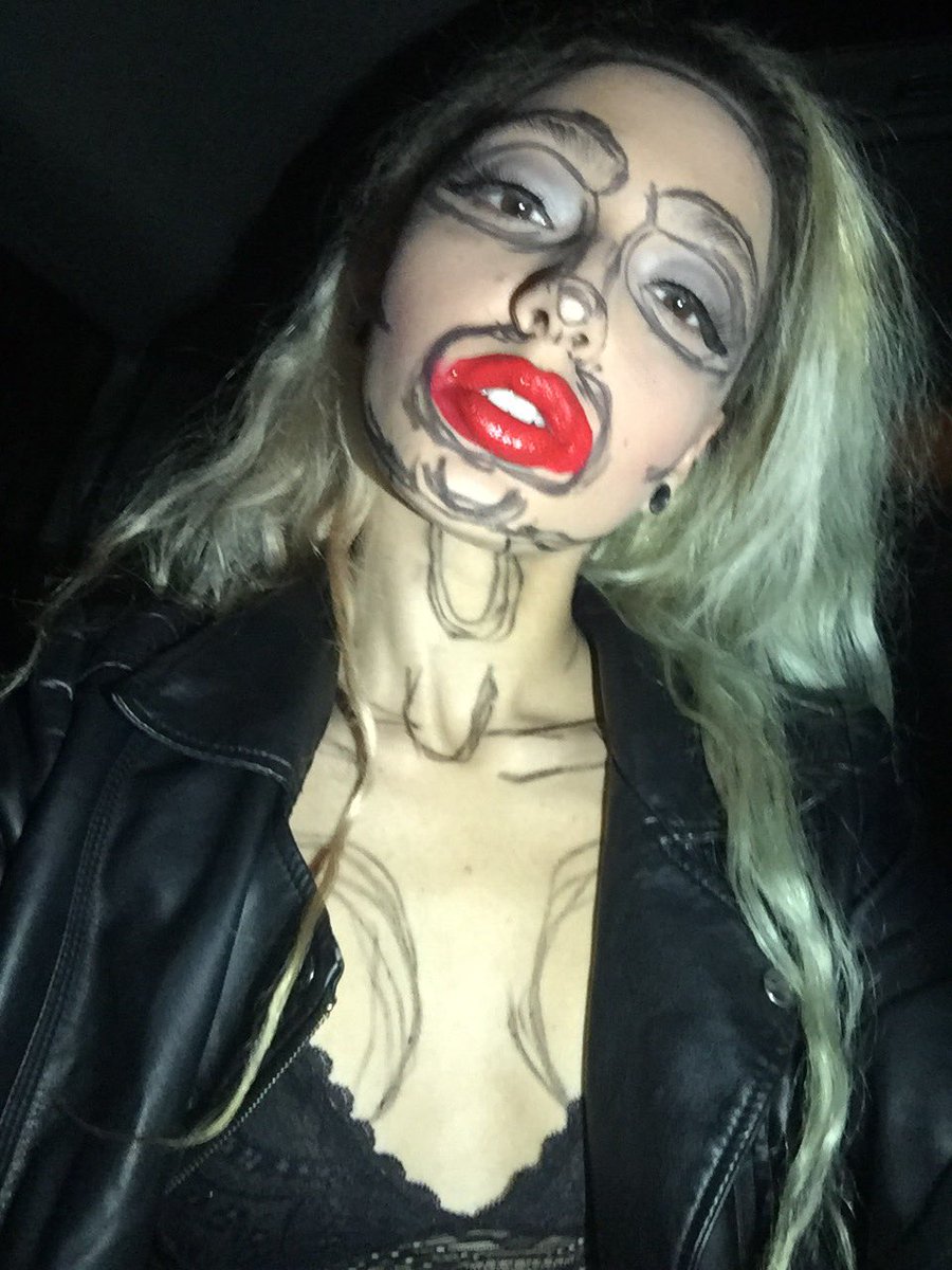 JossTheChrist's tweet photo. Hi Qts if u missed my insta live here's my @bigandmilky inspired lewk for her show tonight #bodyqueen #servingALLdemlines https://t.co/QOSKIPKOTx