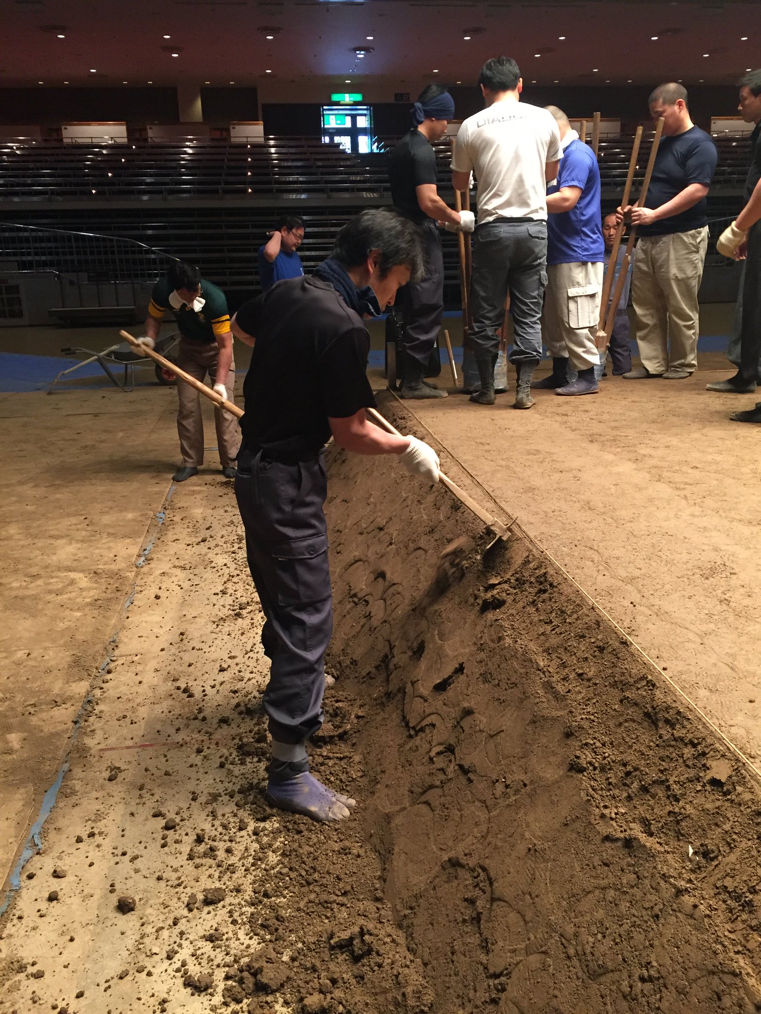 C_gdRSfUAAEKMUz.jpg:large