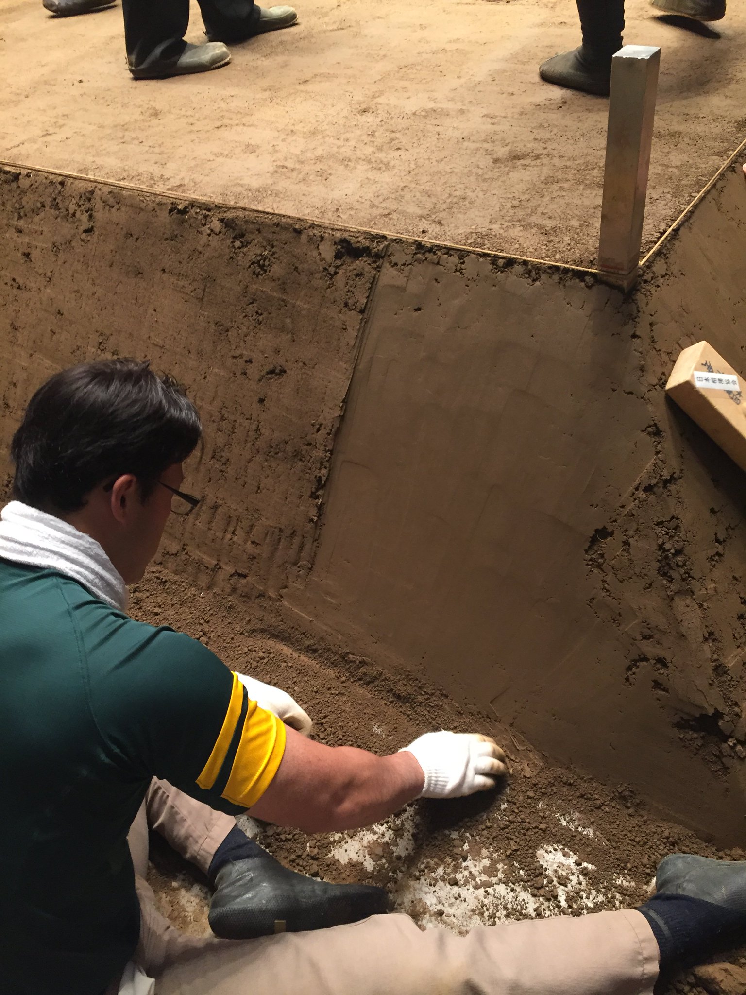 C_gdbR0UwAEztza.jpg:large