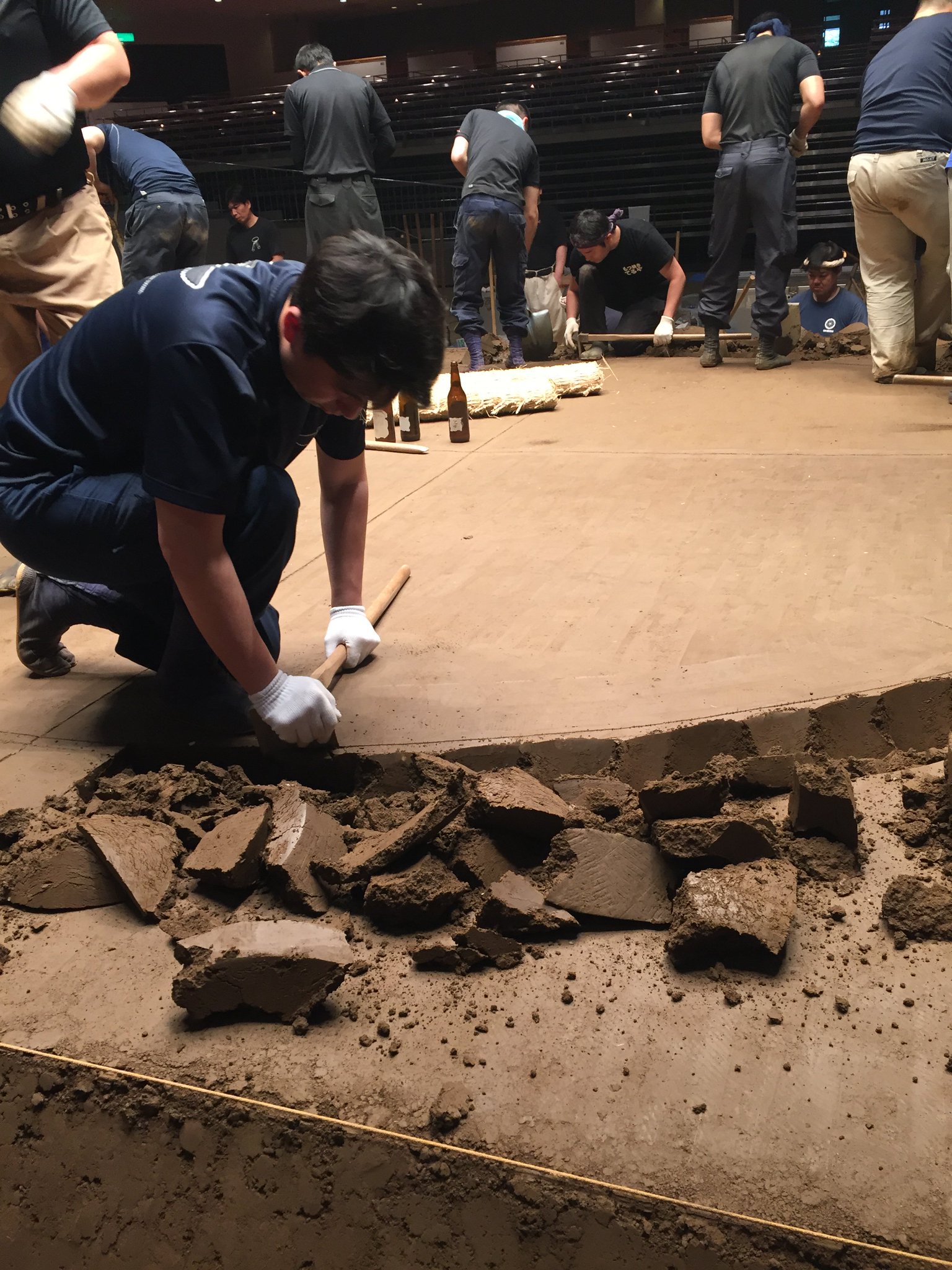 C_gdiN-VoAA1zgT.jpg:large