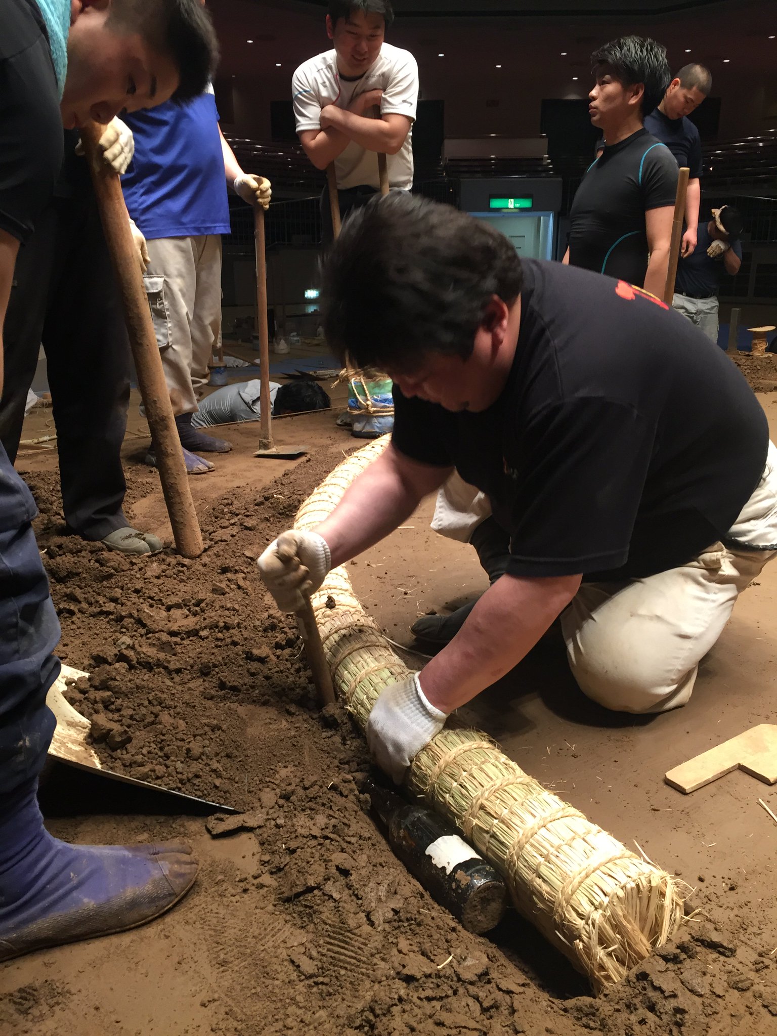 C_gdjZ6UAAE3fhr.jpg:large