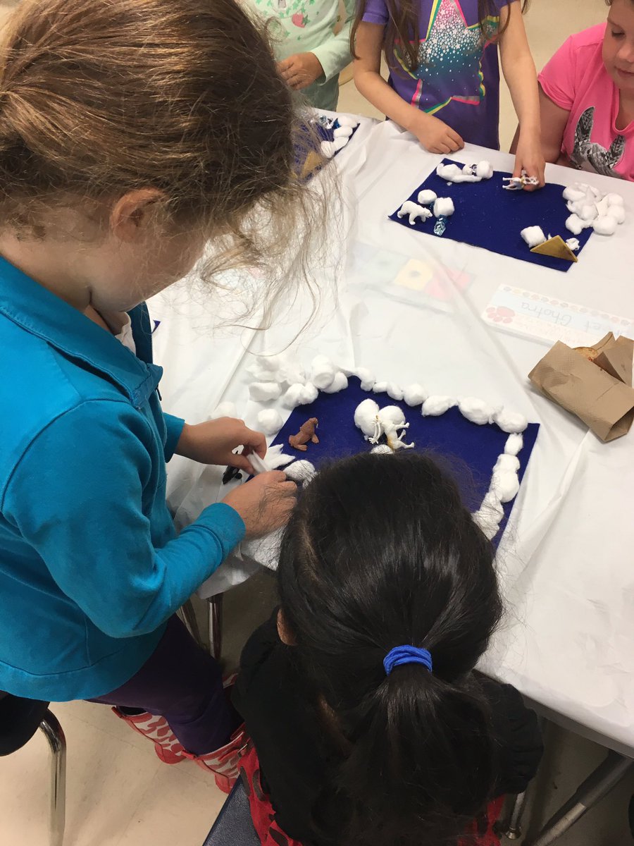 MrsMace_S's tweet photo. Today we got to be big buddies and share our stories with our little buddies! https://t.co/E0fNPlqvrh