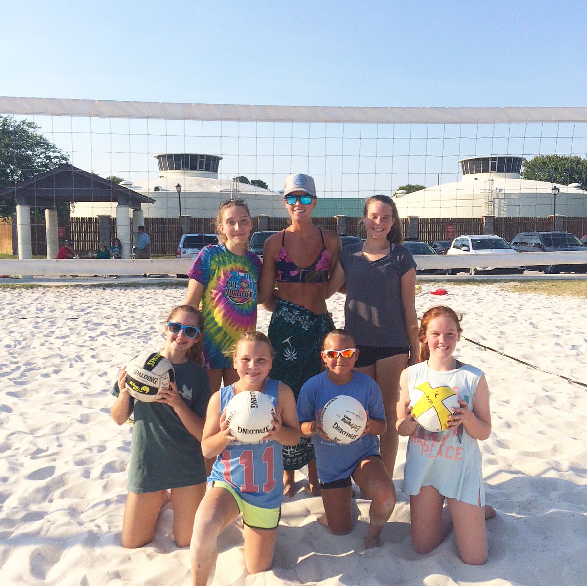 PowersVBClub's tweet photo. PVC Beach is in full swing! https://t.co/dl15uqbiku