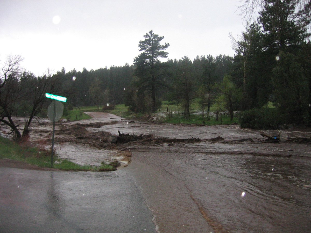 North Creek Rd covered in water. Residents should not attempt to drive on roads, especially at night. #Turn Around,Don't Drown #BeulahFlood