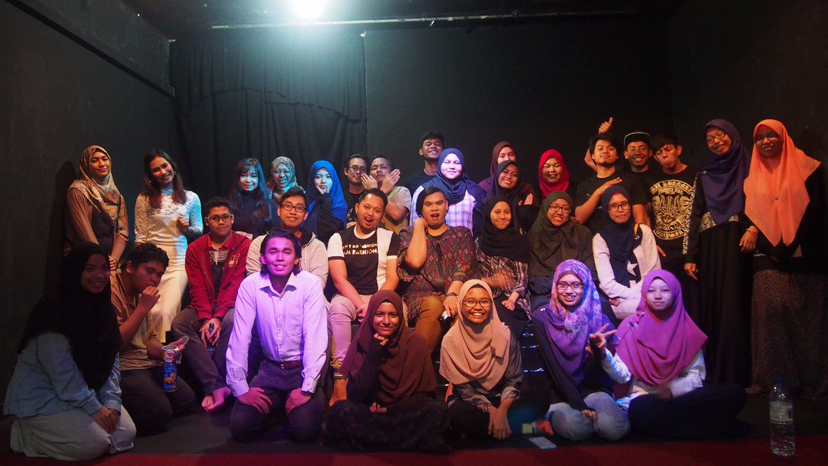 creeptheatrics's tweet photo. #kamihalimunan day 1 done. Alhamdulillah. Pementasan masih berbaki 4 hari. :) Info&amp;ticketing: 013-487 1843 (aqwa) https://t.co/hjaa4RlzXA