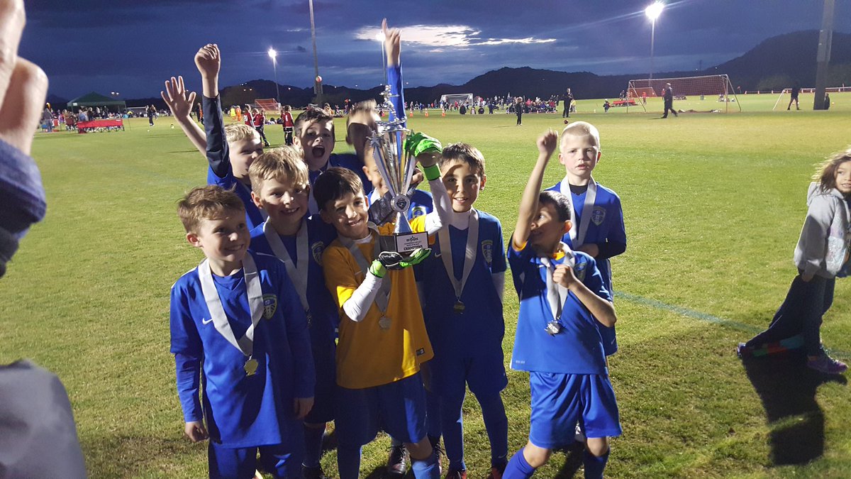 hautefu72's tweet photo. 08 Soccer Champs! https://t.co/HPvp9fe830