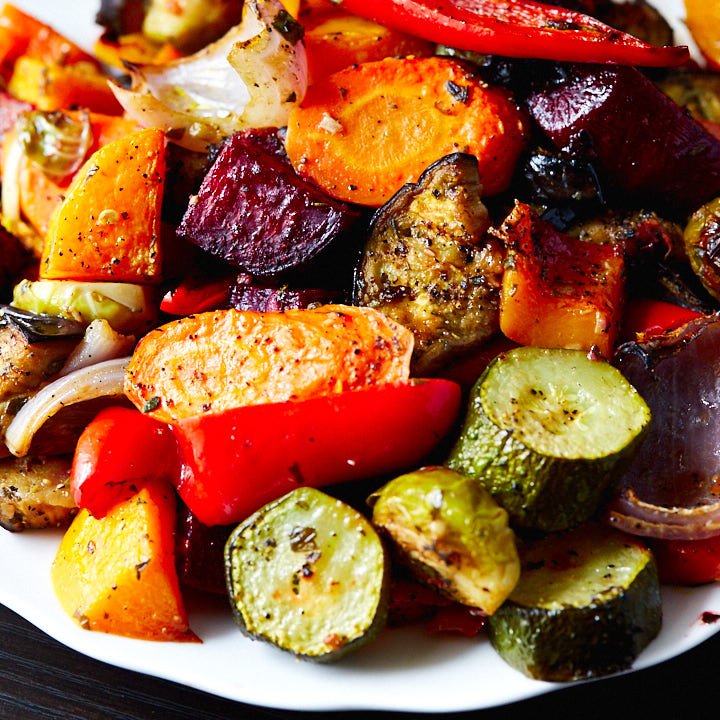 Рецепт овощей в духовке с соусом. Печеные овощи. Овощи в духовке. Печёные овощи в духовке. Вкусные овощи в духовке.