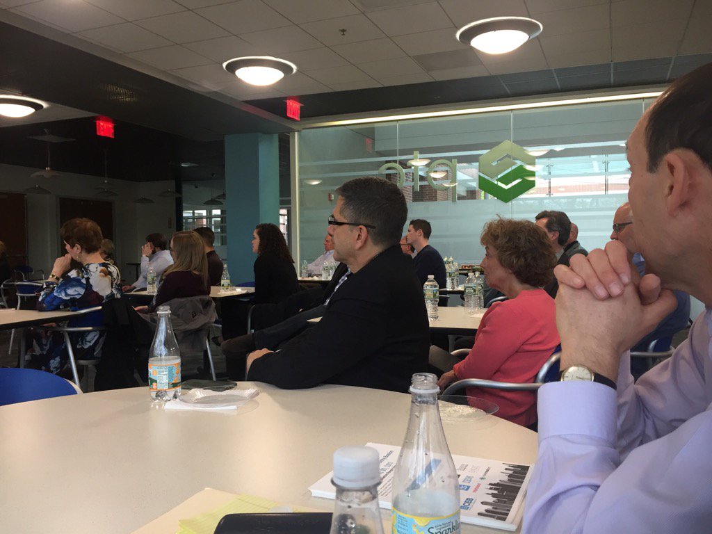 Suzanne Wholley tweet media