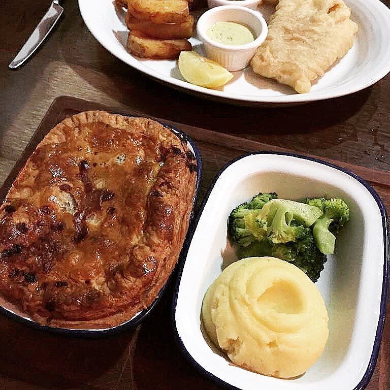 Classic steak and ale pie @jekyllandhydedubai - felt like home. #onodxb #jekyllandhyde ift.tt/2pm5hrj