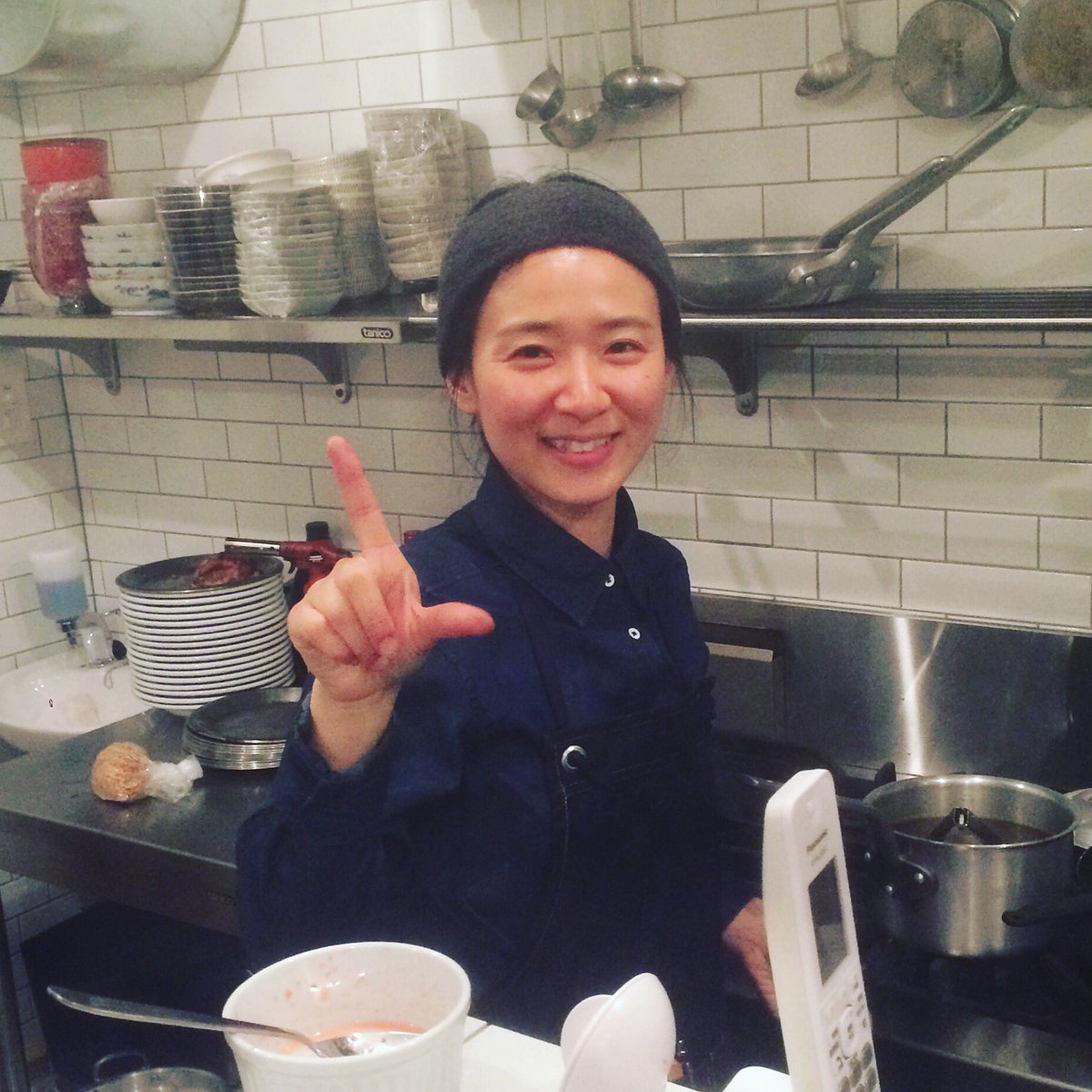 オラキオ No Twitter 妹が都立大にお店を出して1年が経ちました 初めてのお店でしかもオーナー兼シェフ という事で苦労も多かったと思います みなさん都立大近くにお越しの際は是非 リトルシェフ Https T Co 4oaaonw9qf