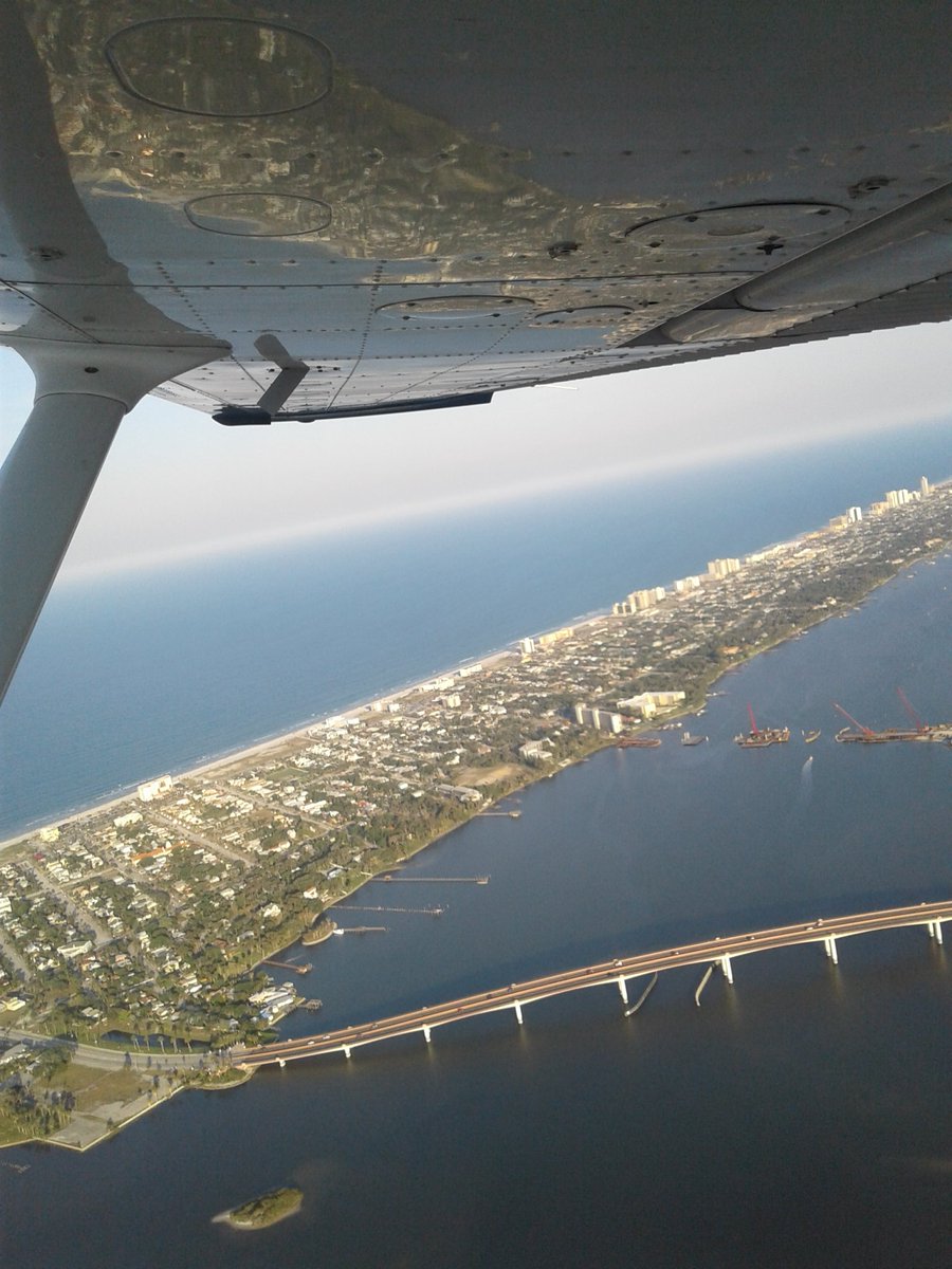 LoriKullberg's tweet photo. This happened today! #erau #pilotfriends #firstrideinsmallplane https://t.co/I7auHUgTBa