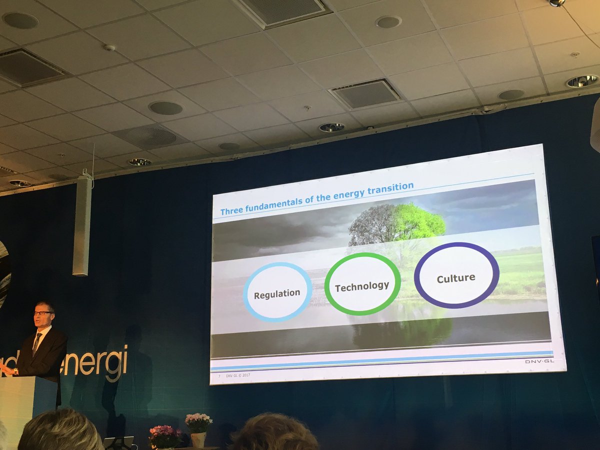 MargitUnander's tweet photo. Fundamentals of the Energy transition - Ditlev Engel DNV #aekonferansen https://t.co/61bZVFFjFE