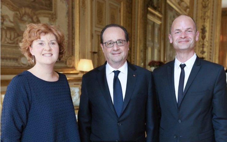 A. Madec (commission CRT) a été conviée par <a href="/fhollande/">François Hollande</a> suite à la publication du décret pr le centre-relais. lien FB bit.ly/2q54hXv