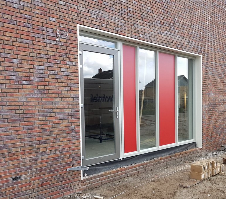 MorgoAluminium's tweet image. #Aluminium #Kaders #Waterslagen &amp;amp; #Montage in #Lutten goo.gl/s1KE07