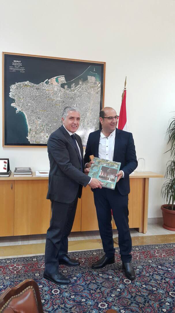 عيتاني استقبل وفداً قبرصياُ 
facebook.com/JamalItani06/p…