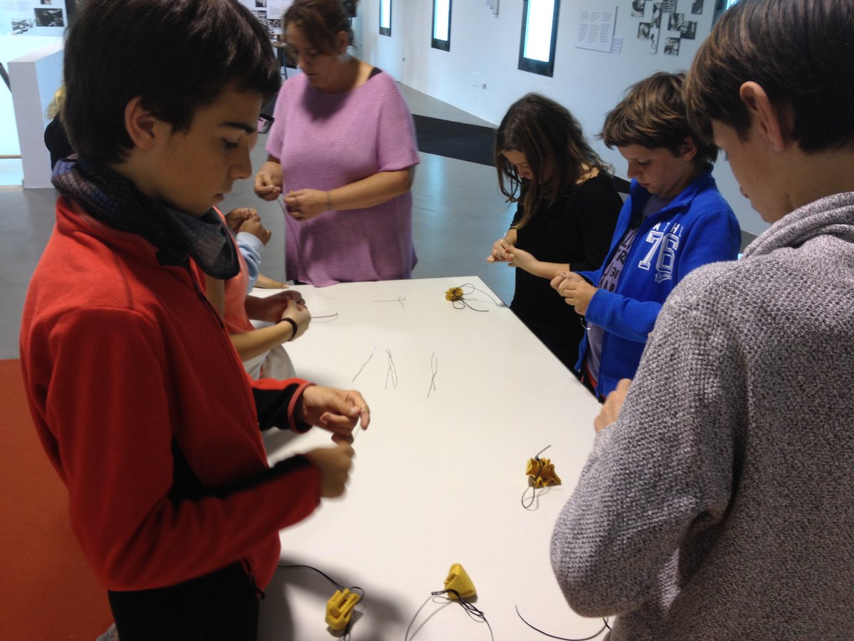 👉 Alumnes de 5è de primària del CEIP Tramuntana van visitar ahir al <a href="/centreartesanal/">C.ArtesanalMenorca</a> 'Fabricant Menorca. L'artesania ahir, avui i demà'