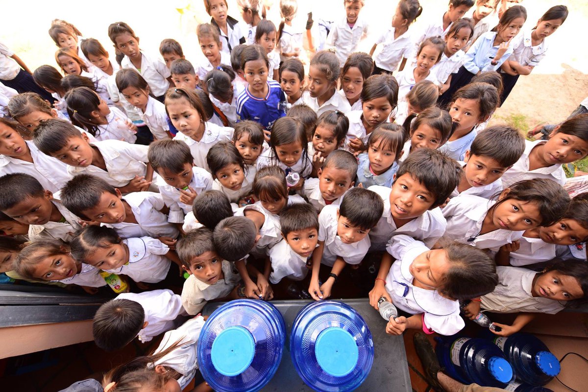 #TeukSaat1001 provides safe drinking water to 137,101 children in Cambodia in beginning of 2017. #waterforchildren #SafeWatetatSchool