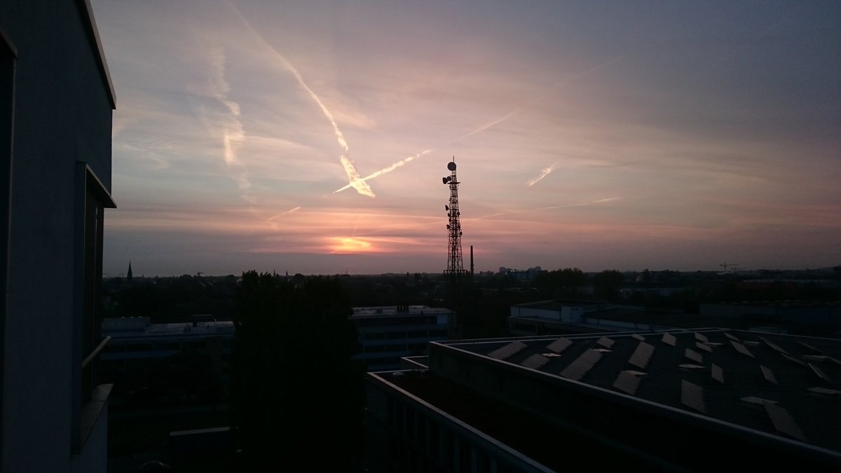 Frank Abel Die Haarp Anlage Adlershof Mit Chemtrails Guten Morgen