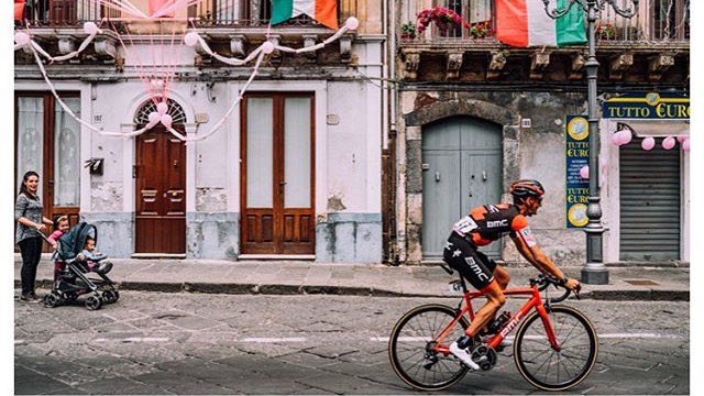 BikeDr_'s tweet photo. Best #Giro100 gallery @CyclingImages https://t.co/l4DK7kAOAk