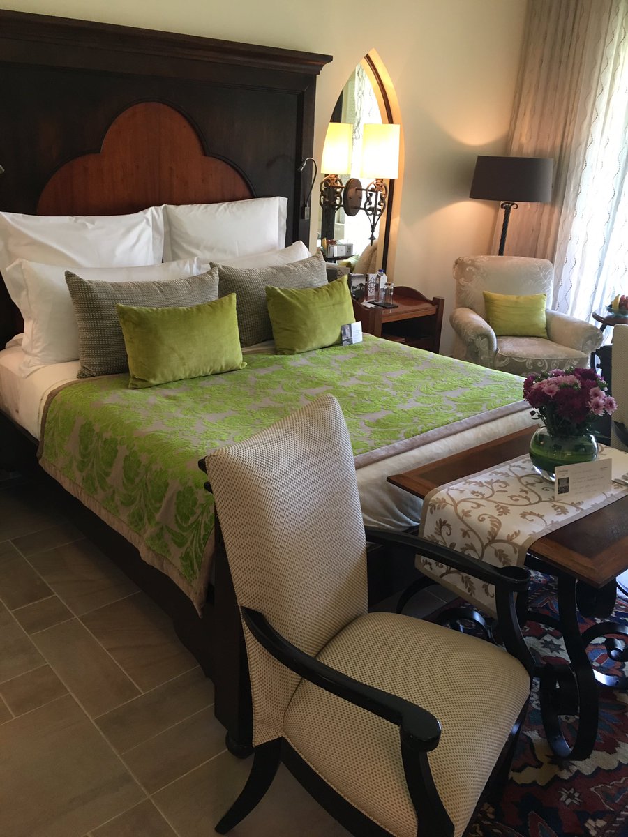 PaulG_ER's tweet photo. Elegance and class! @OnlyRoyalMirage @ElegantResorts #theresidence #foodie #deluxe https://t.co/2zw2a09Zzt