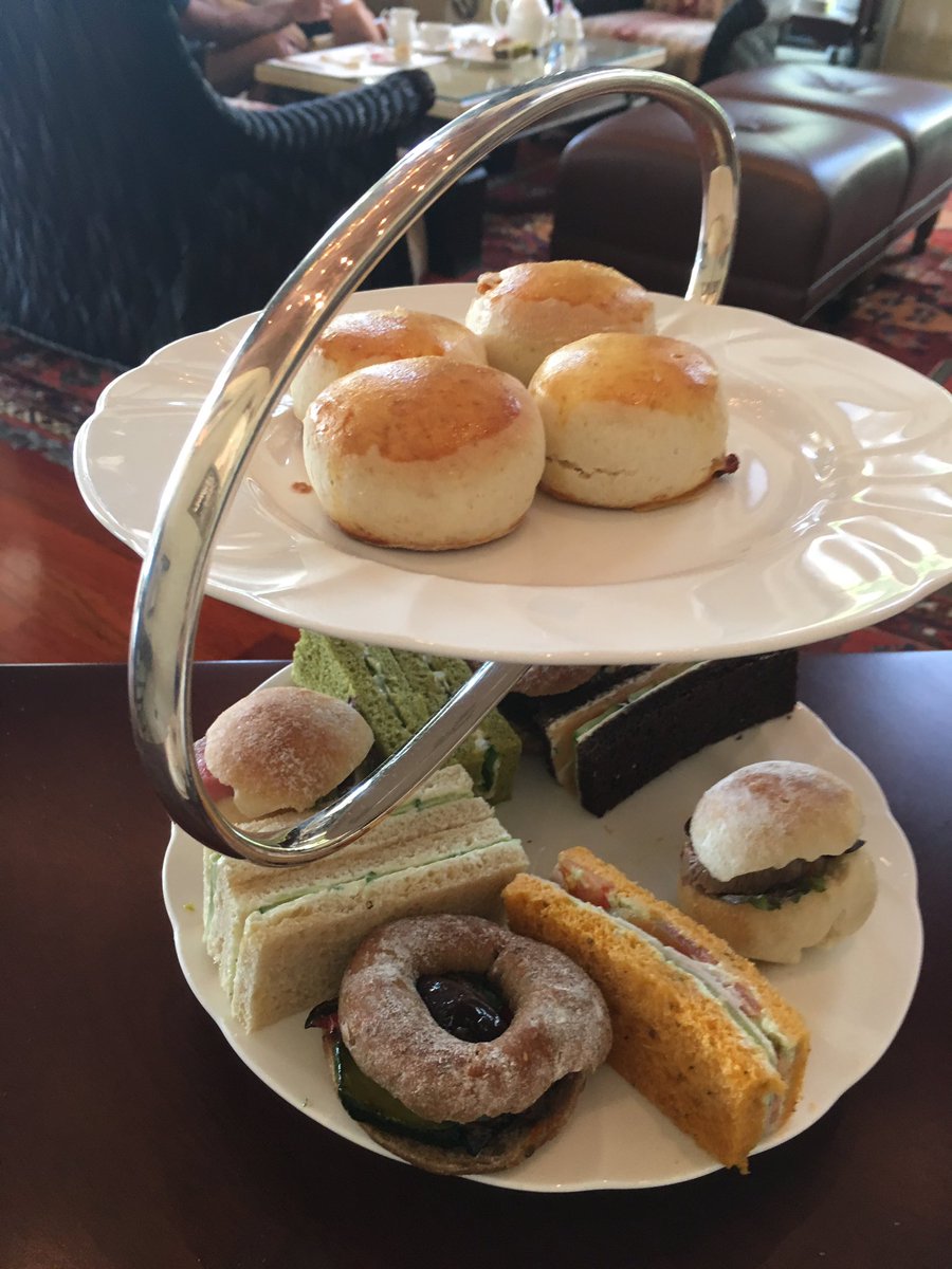 PaulG_ER's tweet photo. Elegance and class! @OnlyRoyalMirage @ElegantResorts #theresidence #foodie #deluxe https://t.co/2zw2a09Zzt