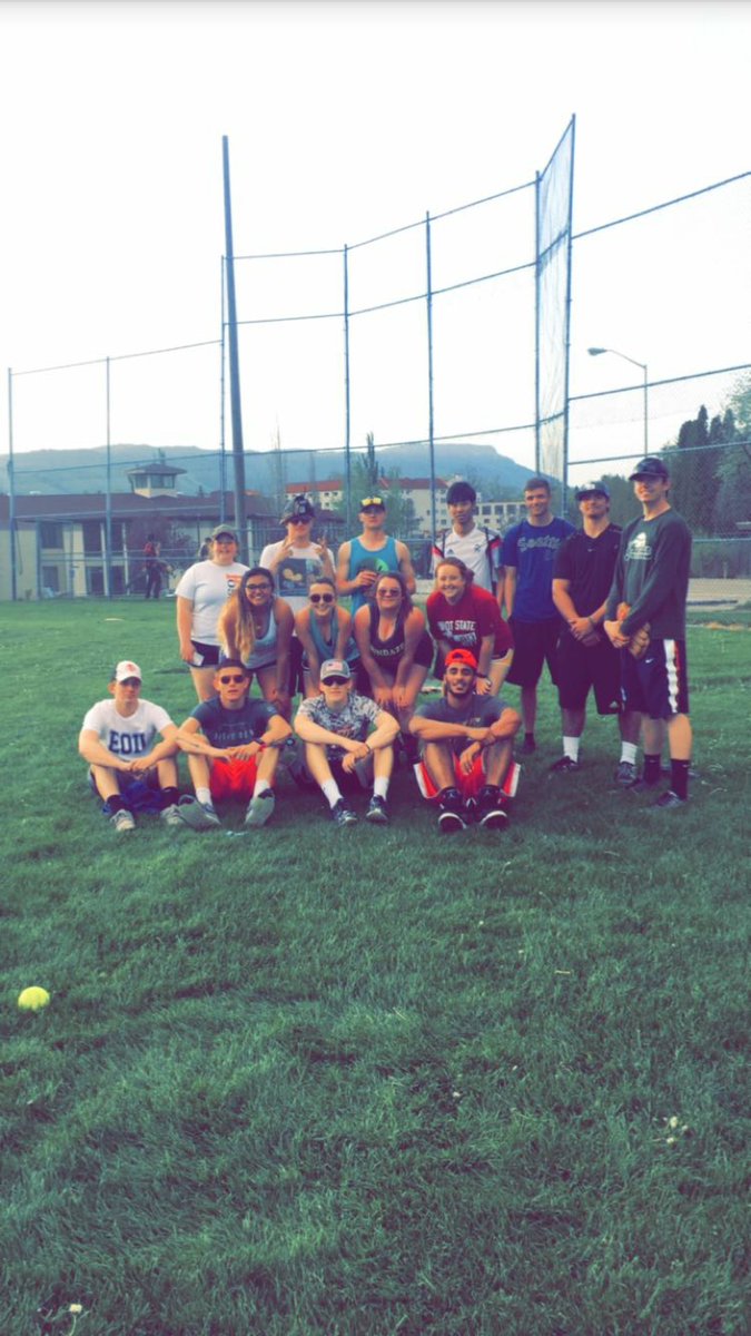 mckanderbach's tweet photo. Weekend Warriors with the walk-off win. All the W's in that sentence describes how we play #dubsonly #goeou #howmountieslive https://t.co/LX9thmYWuW