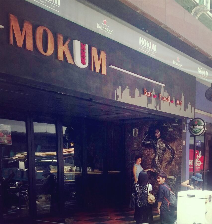 It's all about the right time and the right place. Passers-by taking pictures with Royal Dragon Vodka on Mokum's wall!
#royaldragonvodka