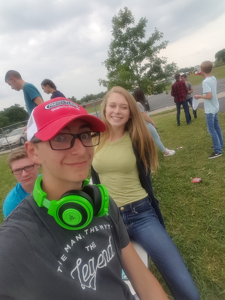 Josh74191668's tweet photo. These are my best friends or what I like to call him my family they are good teammates and I want on the roof too and I got in trouble https://t.co/8jgOr6dGxo