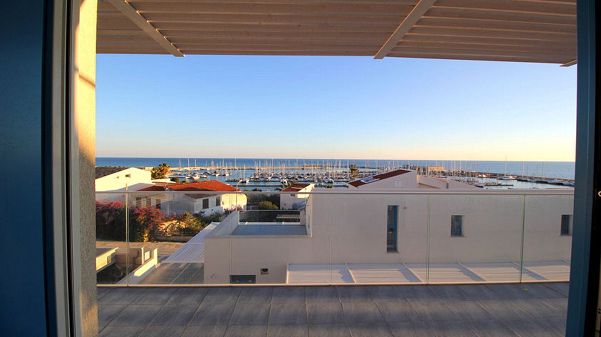 SicilyJohn's tweet photo. New spacious beach apartments for sale located in the exclusive beach town of Marina di Ragusa overlooking the seafront and new marina. https://t.co/hokWnIWYT1